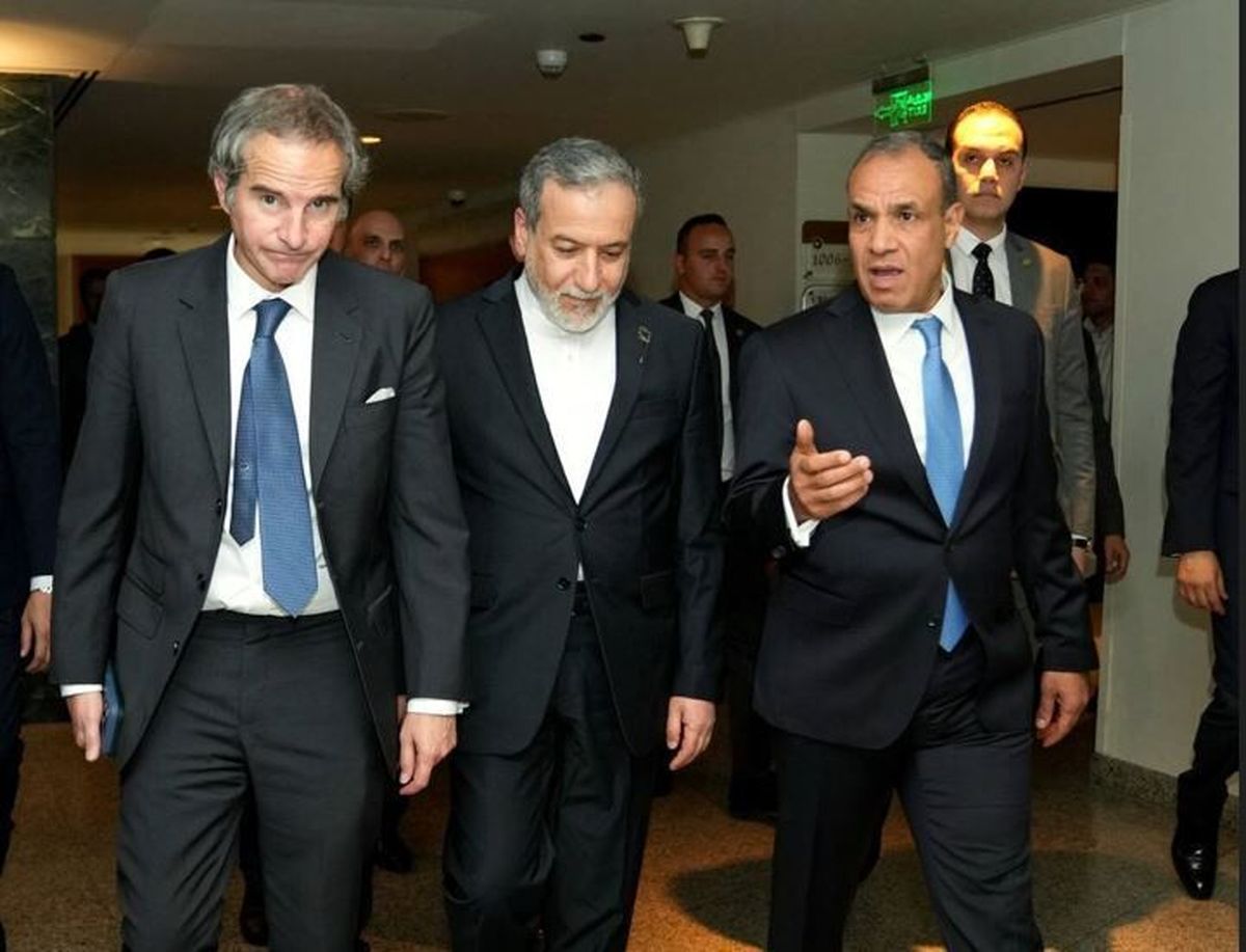 تماس وزیران خارجه مصر و ایران با رافائل گروسی/ عبدالعاطی بر تقویت همکاریها بر اساس توافقنامه امضا شده در قاهره تأکید کرد