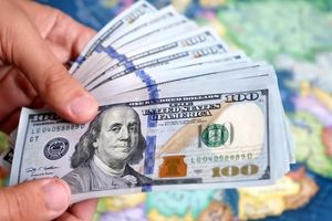 دو پیش‌بینی جدید از قیمت دلار