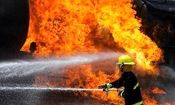 فوت سه نفر در حادثه آتش سوزی مهیب در قنوات/ ویدئو