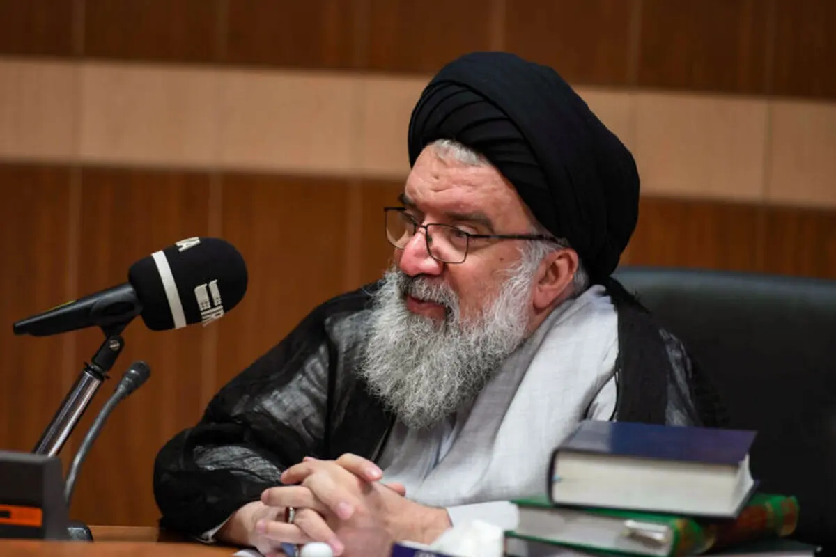 خاتمی: در قانون اساسی، عنوان نظارت بر رهبری نیامده است/ تایید نشدن کاندیداهای مجلس خبرگان به معنای بی کفایتی آنها نیست