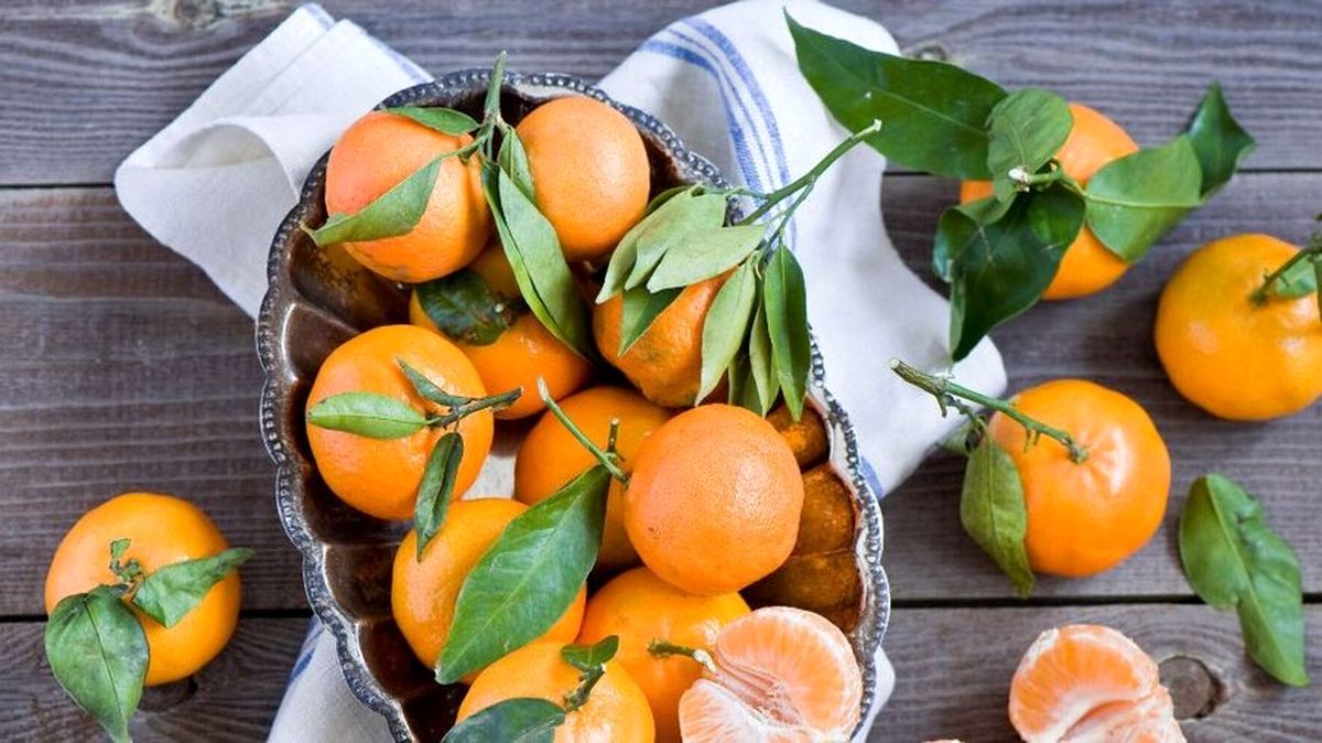 نارنگی را نخورید! / ۳ ترفند خانگی برای داشتن موهایی سالم و خوشرنگ با نارنگی های خوشمزه
