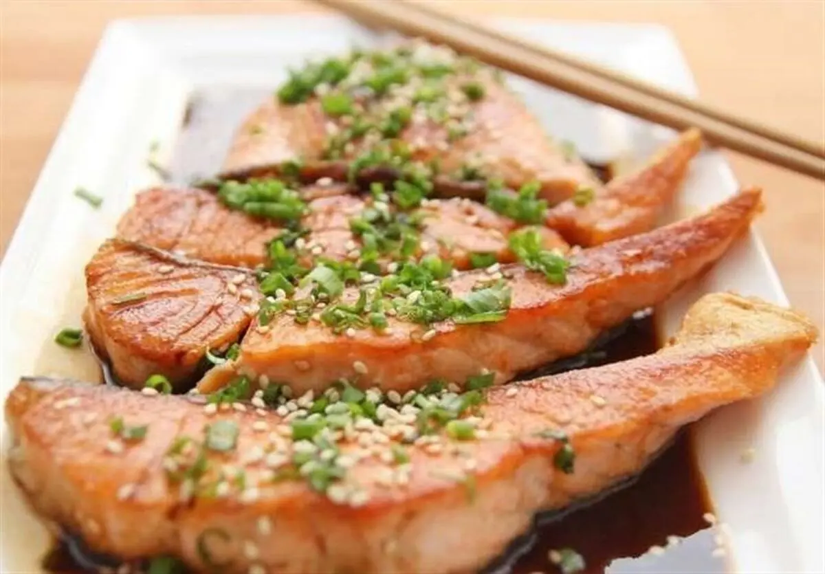 پرهیز از خوردن همزمان ماهی و تخم مرغ
