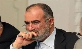 کنایه معنادار حسام الدین آشنا به سردار نقدی؛ ای کاش آخرین کتابی که درباره کوروش خوانده اید معرفی می کردید