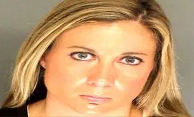 خانم معلم فاسد با دو دانش آموز 15 ساله اش ارتباط شنیع داشت +عکس