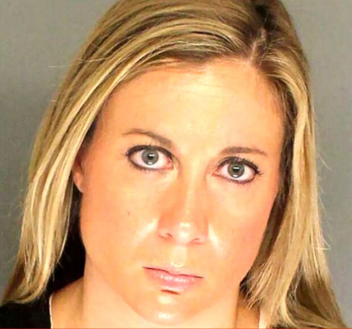 خانم معلم فاسد با دو دانش آموز 15 ساله اش ارتباط شنیع داشت +عکس