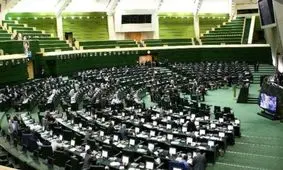 برای هر بشکه نفت حدود 4 دلار هزینه می شود