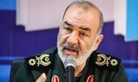 سردار سلامی: برجام نشان داد هر جا مذاکره کردیم، دشمنان پیش می آیند/مذاکره یک جنگ است، اگر کمی عقب نشینی کنی، آنها به زیاده خواهی ادامه می دهند