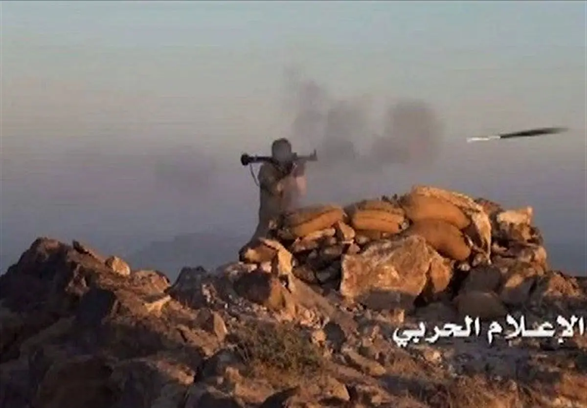 استفاده سعودی از سلاح‌های ممنوعه؛ نبردها به نفع ارتش و کمیته‌های مردمی یمن در جریان است