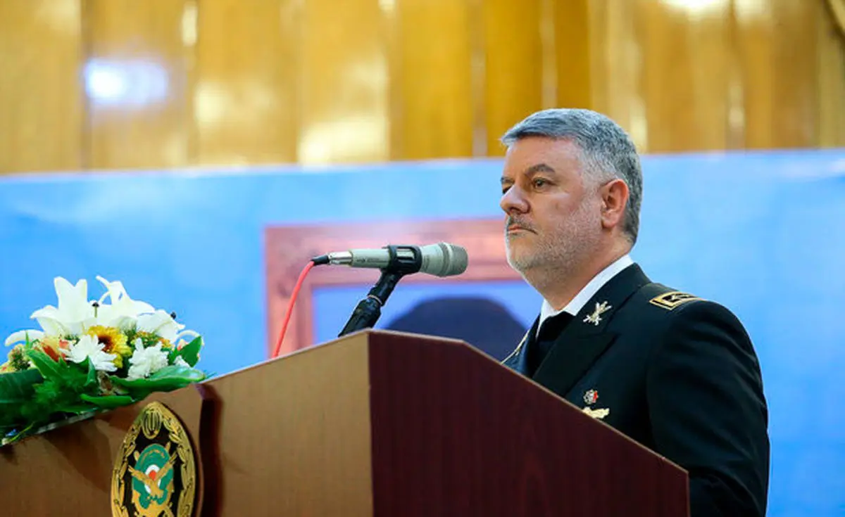 دستور رهبر انقلاب برای حضور نیروی دریایی ارتش در اقیانوس‌ها