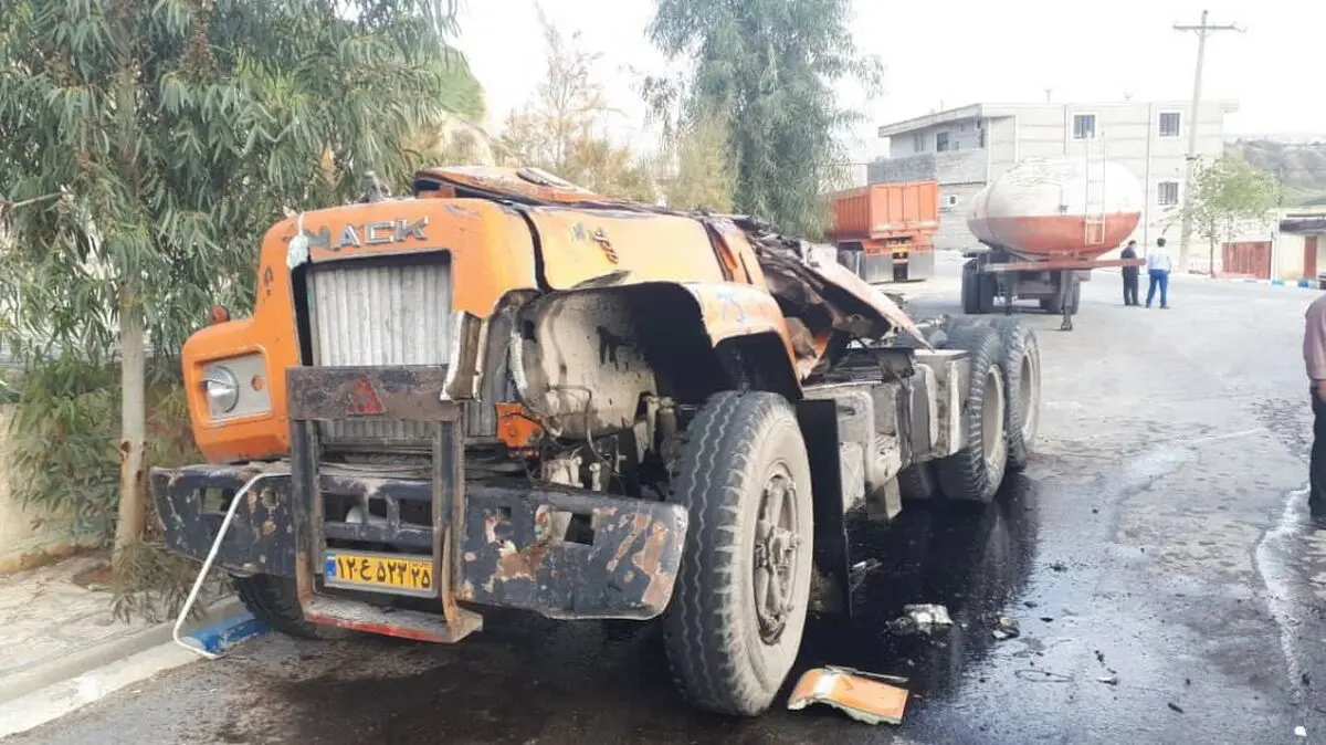 واژگونی یک دستگاه تریلر در روستای بهمن آباد