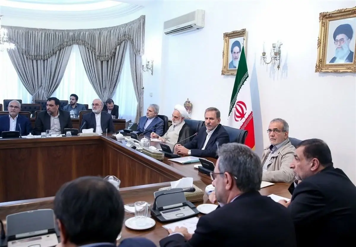 جهانگیری: بايد روزنه هاي فسادزا كه موجب پولشويي و ديگر تخلفات مي شود شناسايي و مسدود شود/اقدامات اخير بانك مركزي به ثبات‌بخشي بازار ارز كمك كرد