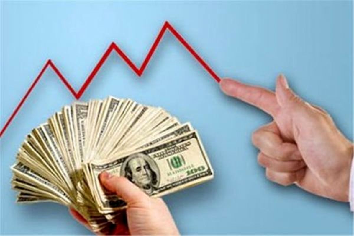 دلار ارزان می شود اما قیمت کالاها پایین نمیآید/عضو اتاق تهران: دلار 10 هزار تومانی می تواند نرخ تورم فعلی را کاهش دهد/افزایش قیمت شیر و ماست مردم چه ربطی به نرخ دلار دارد؟