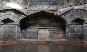 چشمه آب گرم ورتون کجاست؟ +عکس