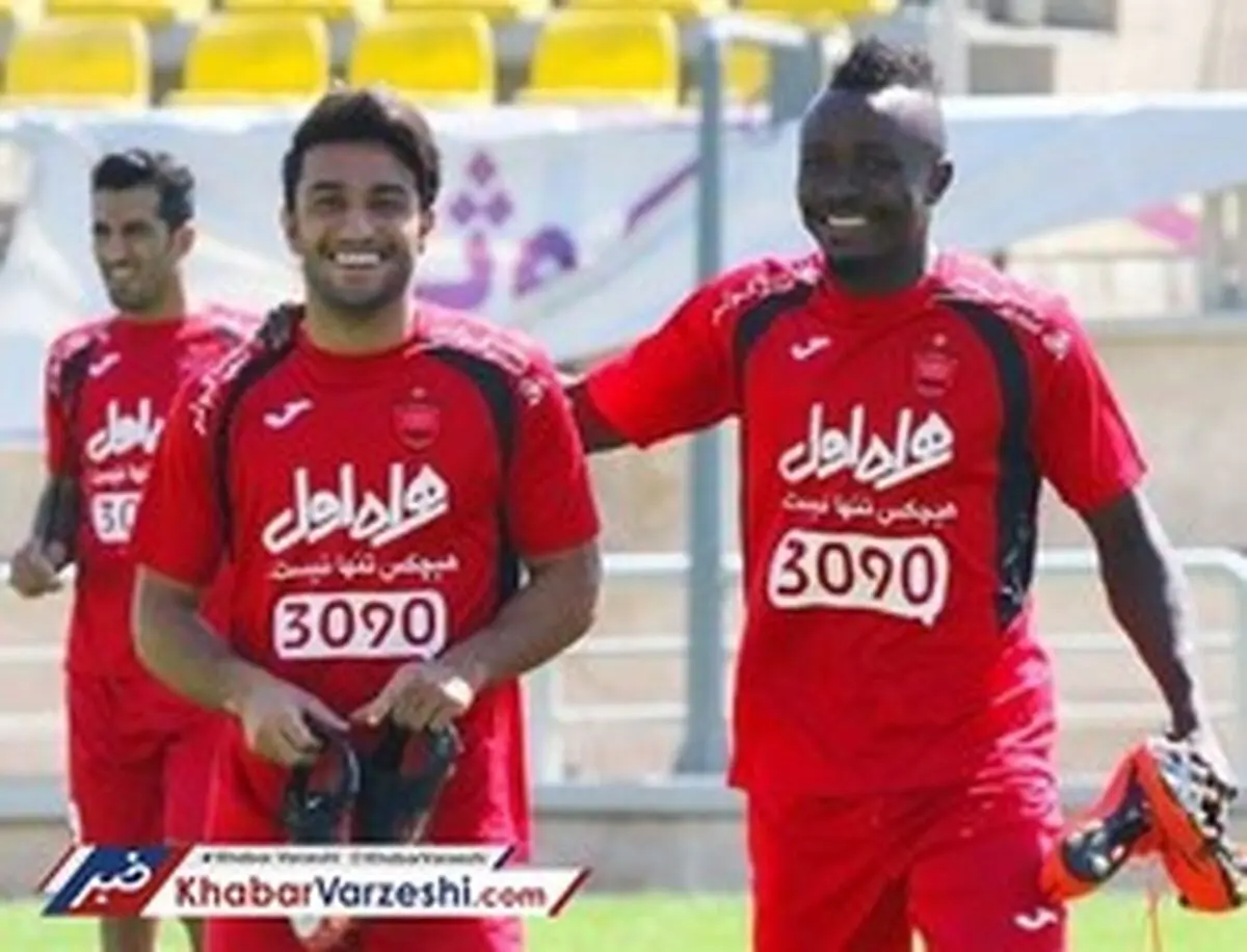 بازیگر استقلالی کنار مهاجمان پرسپولیس در دورهمی هنرمندان+عکس