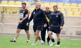 برانکو ایوانکوویچ: ذوب‌آهن برای خودش و هوادارانش بازی می‌کند نه سپاهان/ مک‌درمونت را نمی‌شناسم!