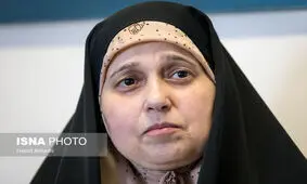 اظهارات عجیب نماینده زن مجلس درباره حجاب؛ همین که من گردنم را عمل کردم و دستم سال‌هاست درد می‌کند ثمره سال‌ها پوشیدن چادر بود