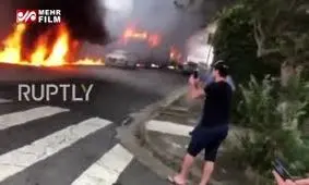 لحظه سقوط هواپیما روی منازل مسکونی +فیلم