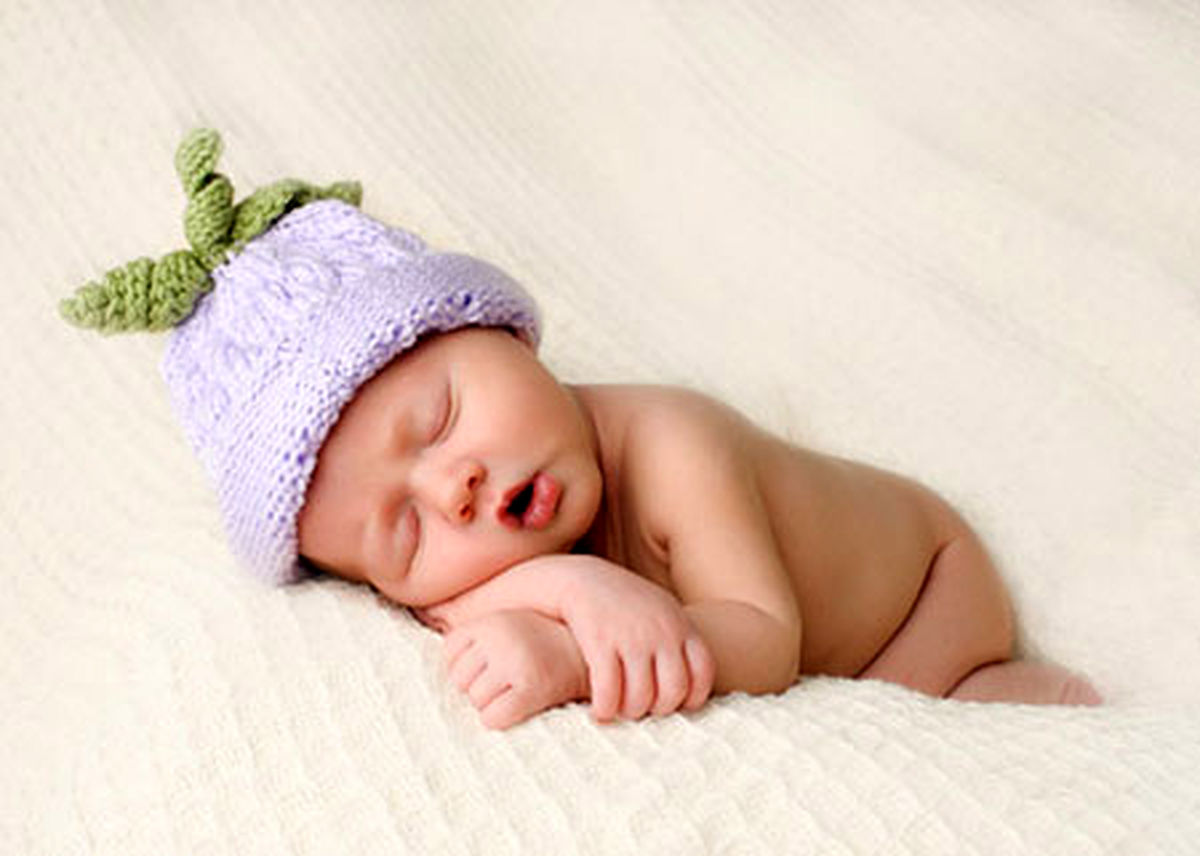 علت دمر خوابیدن نوزاد چیست؟