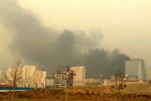 آتش‌سوزی گسترده در مرکز خرید در غرب تهران+ فیلم