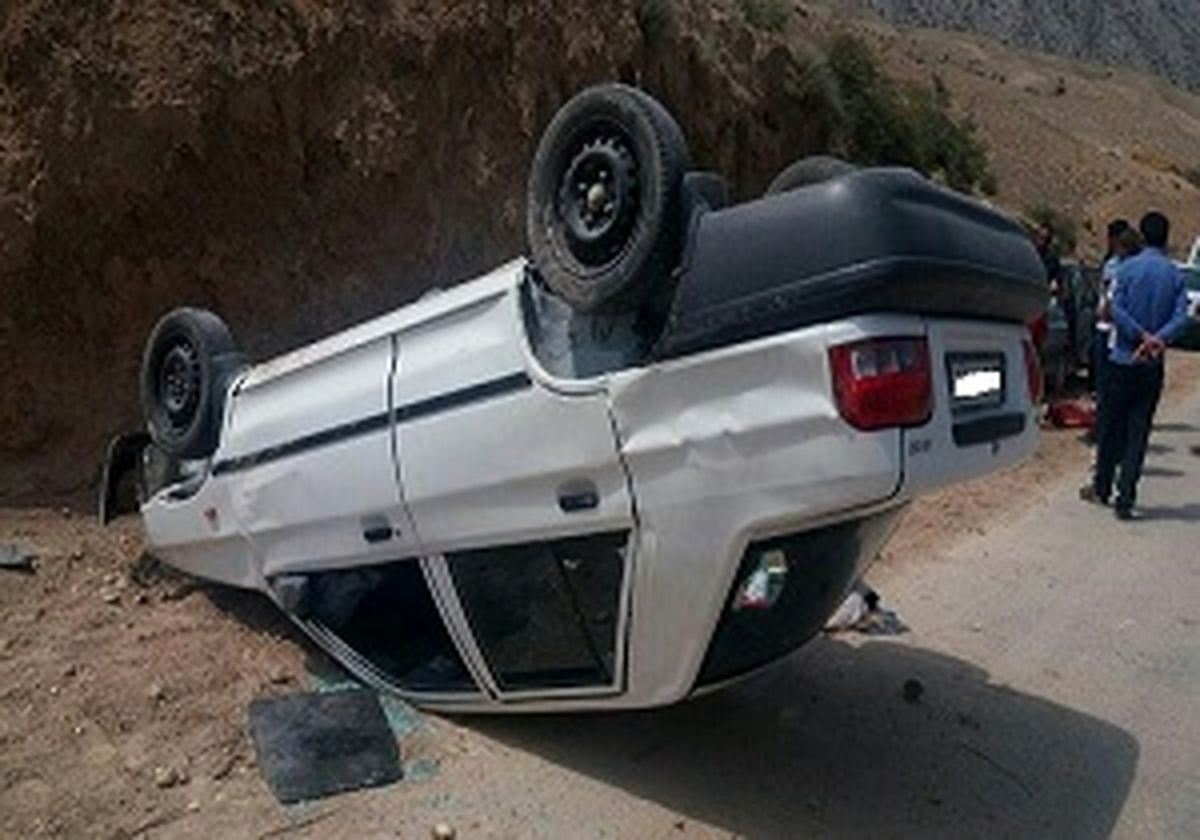 مصدوم شدن 5 نفر بر اثر واژگونی خودرو پراید