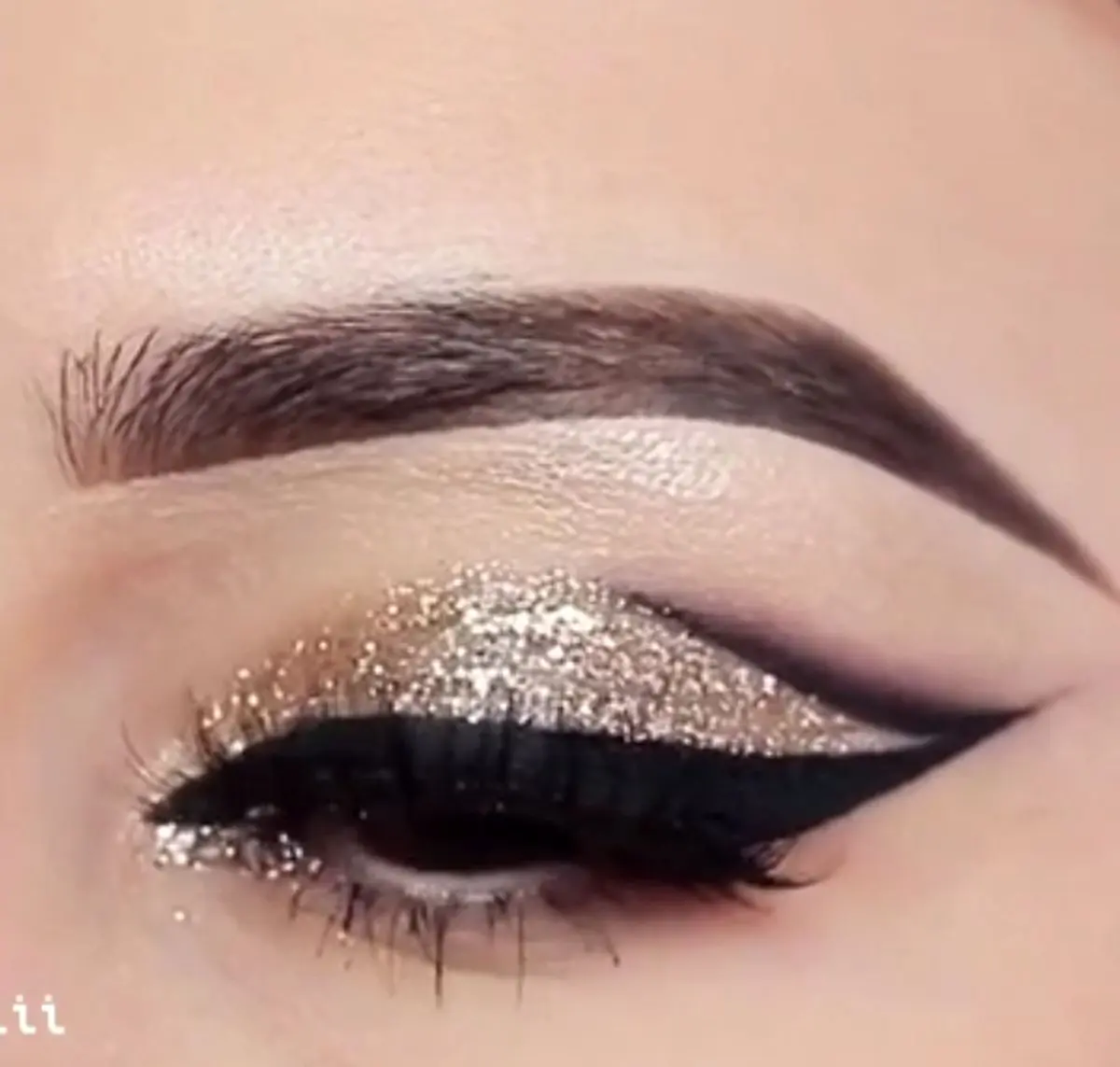 آموزش انواع آرایش چشم