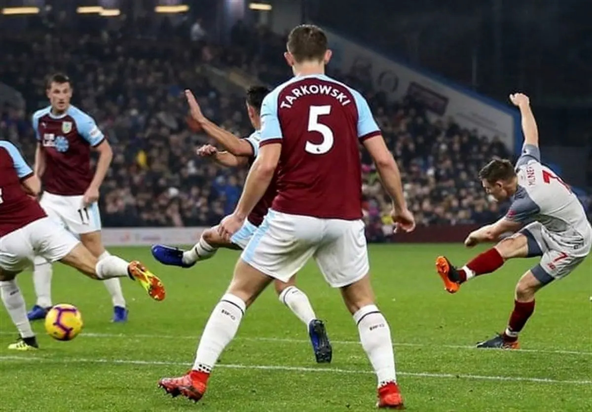 لیورپول با پیروزی به تعقیب صدرنشین ادامه داد/ چلسی طعمه گرگ‌ها شد