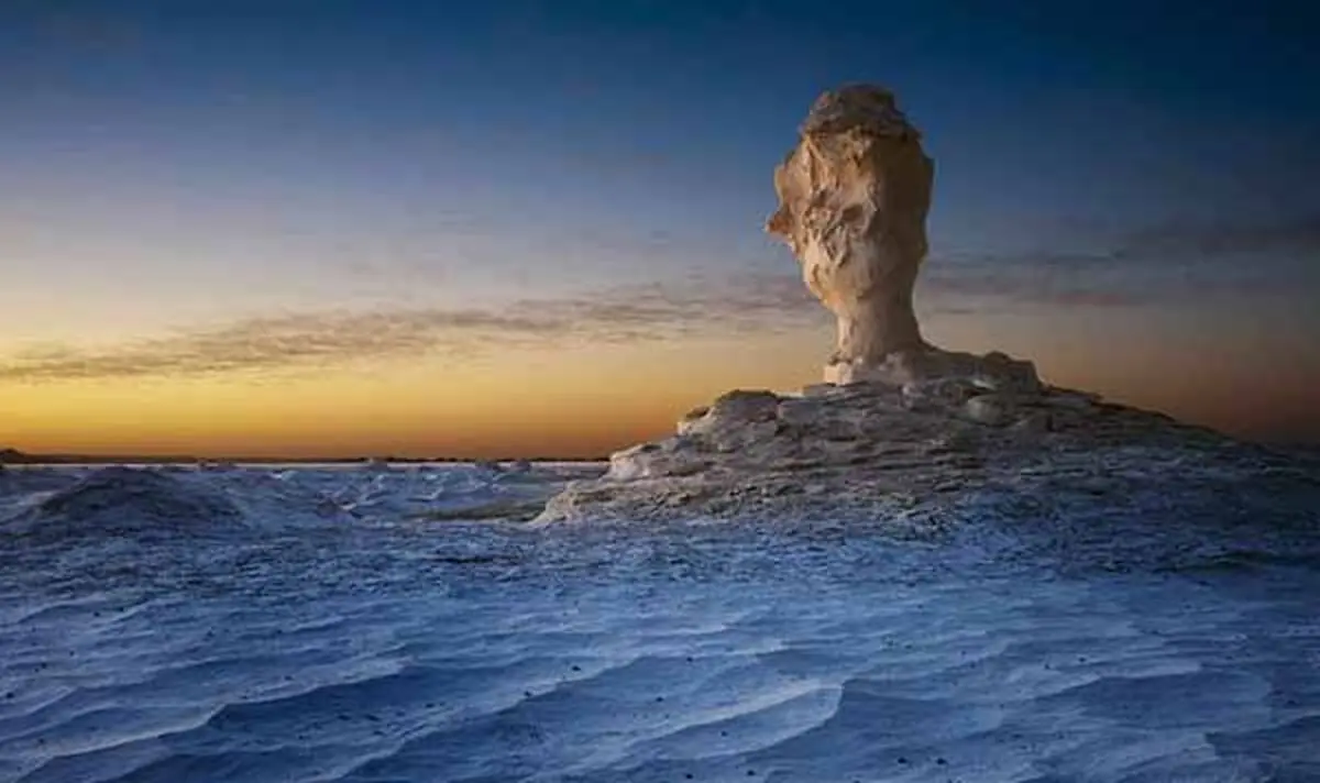عجیب ترین بیابان دنیا که تغییر رنگ میدهد (عکس)