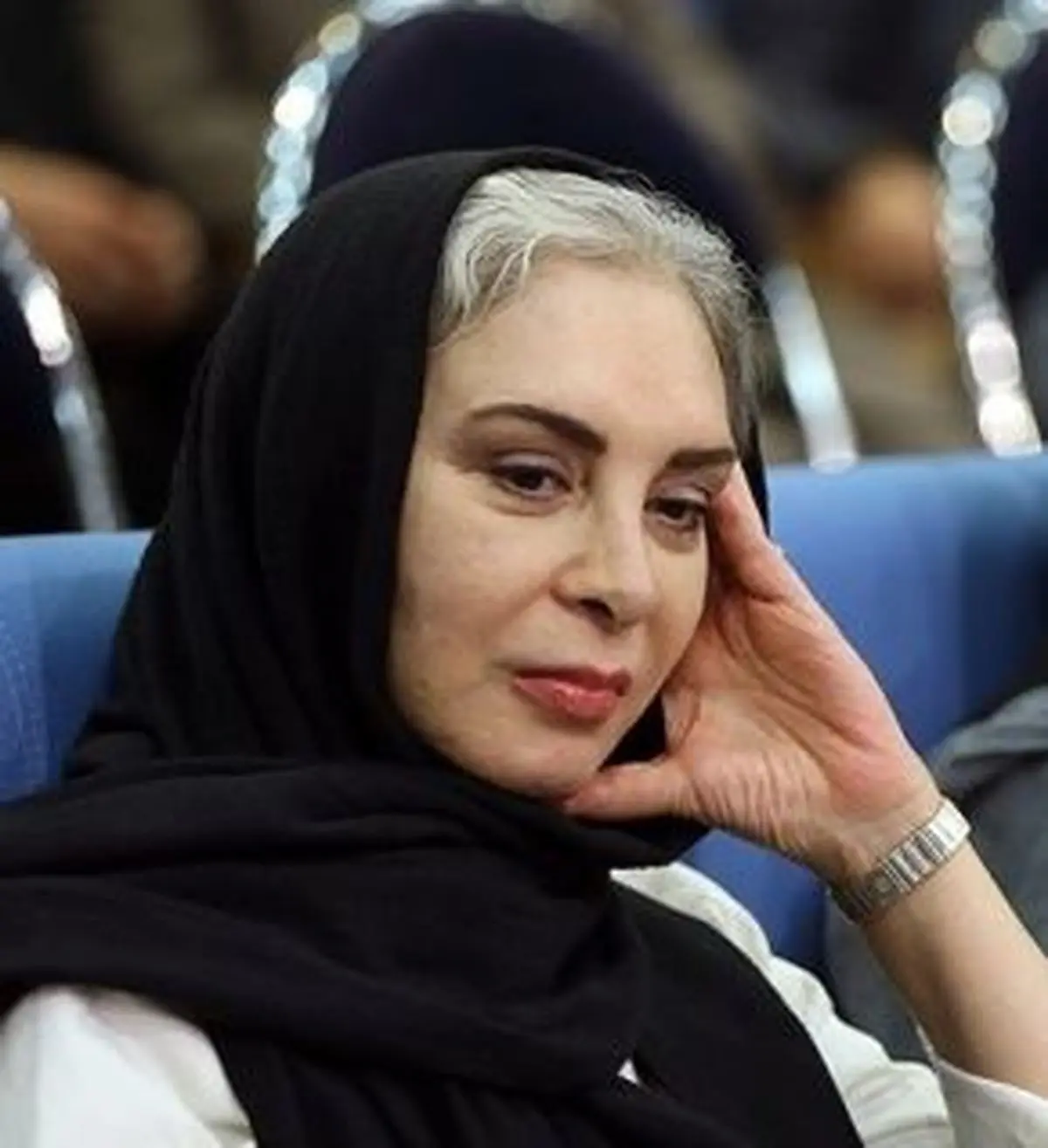 انتقاد افسانه بایگان از نبود کلاس تربیت معنوی در دانشکده‌ها