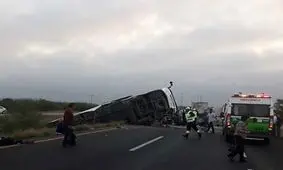 30 کشته و زخمی در حادثه سقوط اتوبوس در کشمیر هند