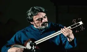 حسین علیزاده: شهروندی شیراز از شوالیه فرانسه بودن بزرگتر است