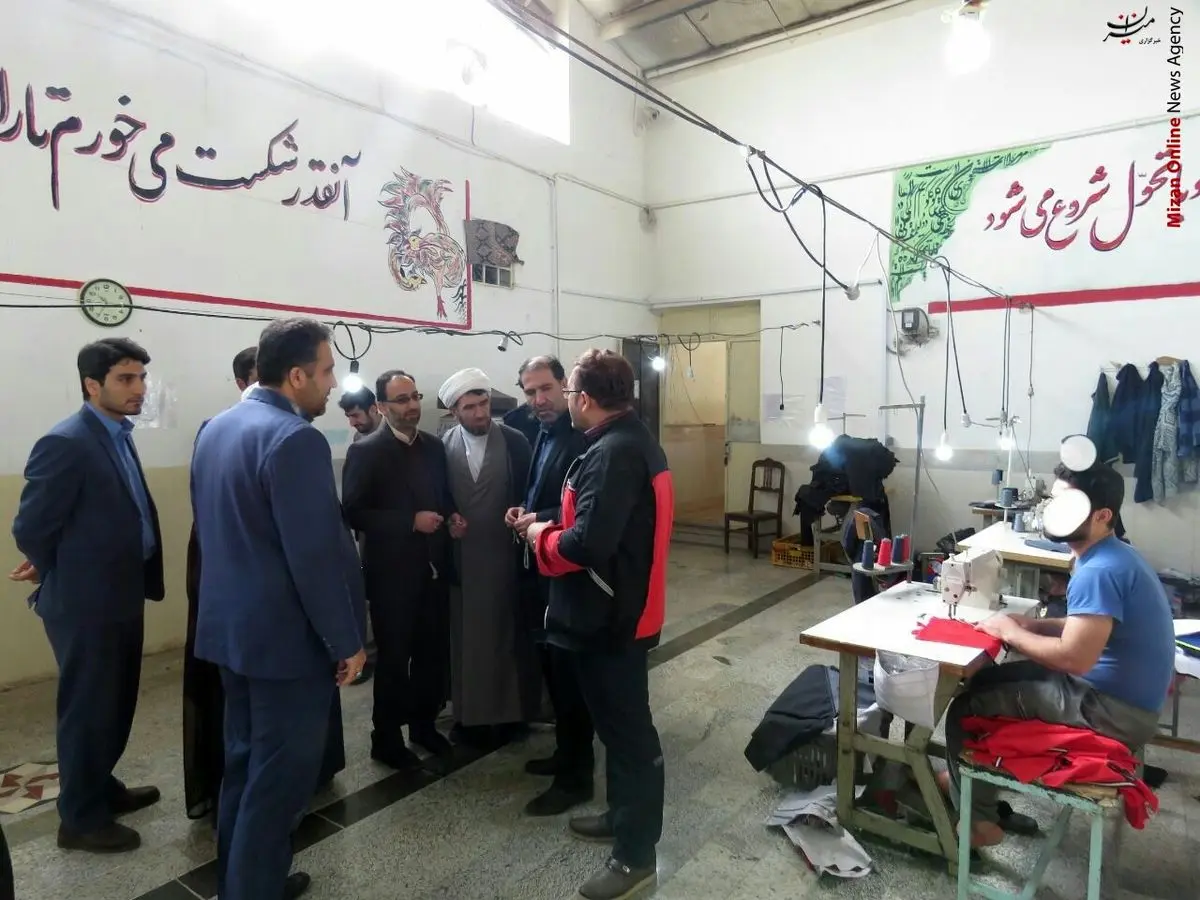 ایجاد کارگاه‌های اشتغال‌زایی موجب کنترل جمعیت کیفری زندان‌ها می‌شود