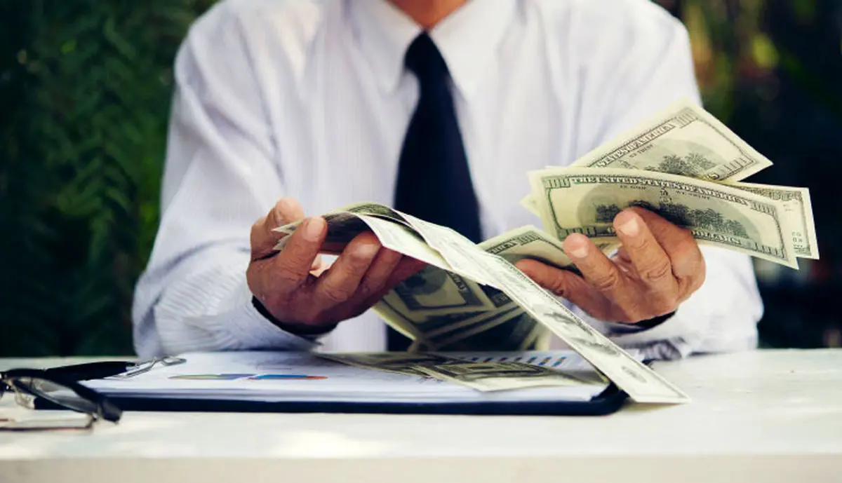 چطور درآمد دلاری داشته باشیم؟