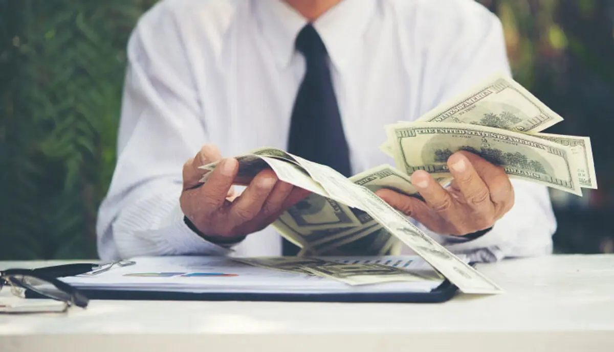 چطور درآمد دلاری داشته باشیم؟