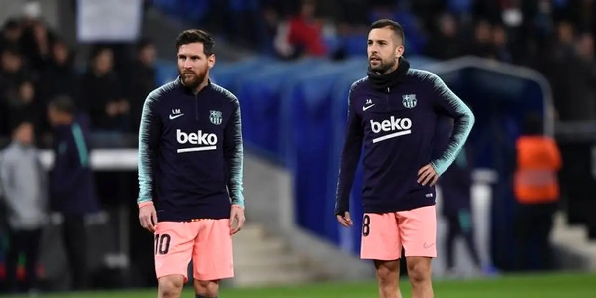 آلبا: توپ طلا یک دروغ بزرگ است