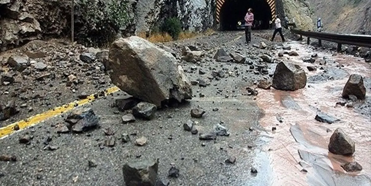 ریزش کوه در جاده بجنورد به آشخانه خسارت جانی نداشت