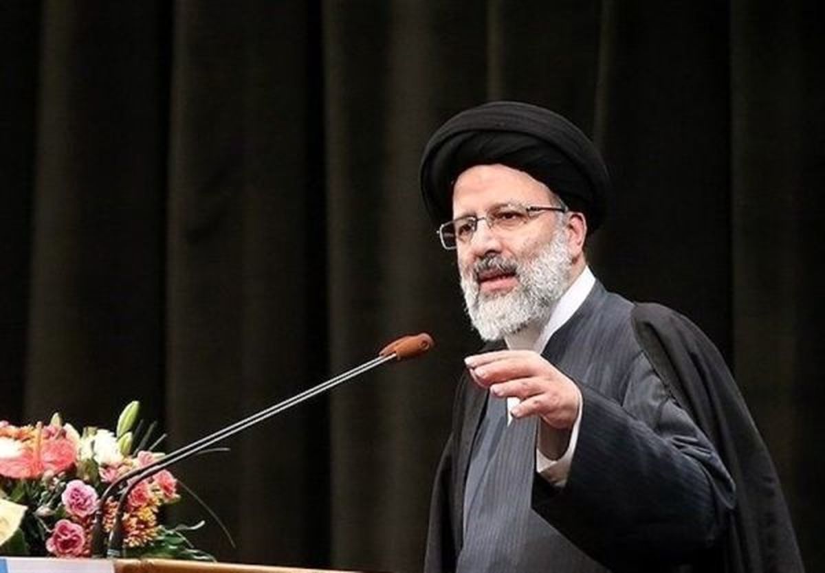ابراهیم رئیسی: خدا رحم کرد ریس جمهور نشدم/ قالیباف نمی‌خواست کاندید شود و گفت که آمادگی دارم به شما کمک کنم/جلیلی گفت اگر شما بیایید، من دیگر نمی آیم/مرکز پژوهش های مجلس چند جزوه علیه برنامه من پخش کردند.