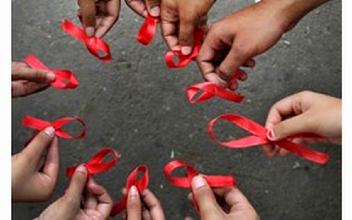 فعالیت اتوبوسهای ایدز ادامه دارد