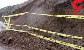 زمین روستای جوب سرخ چرداول دچار رانش شد