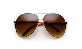 عینک آفتابی، چه مدل و رنگی را انتخاب کنیم؟