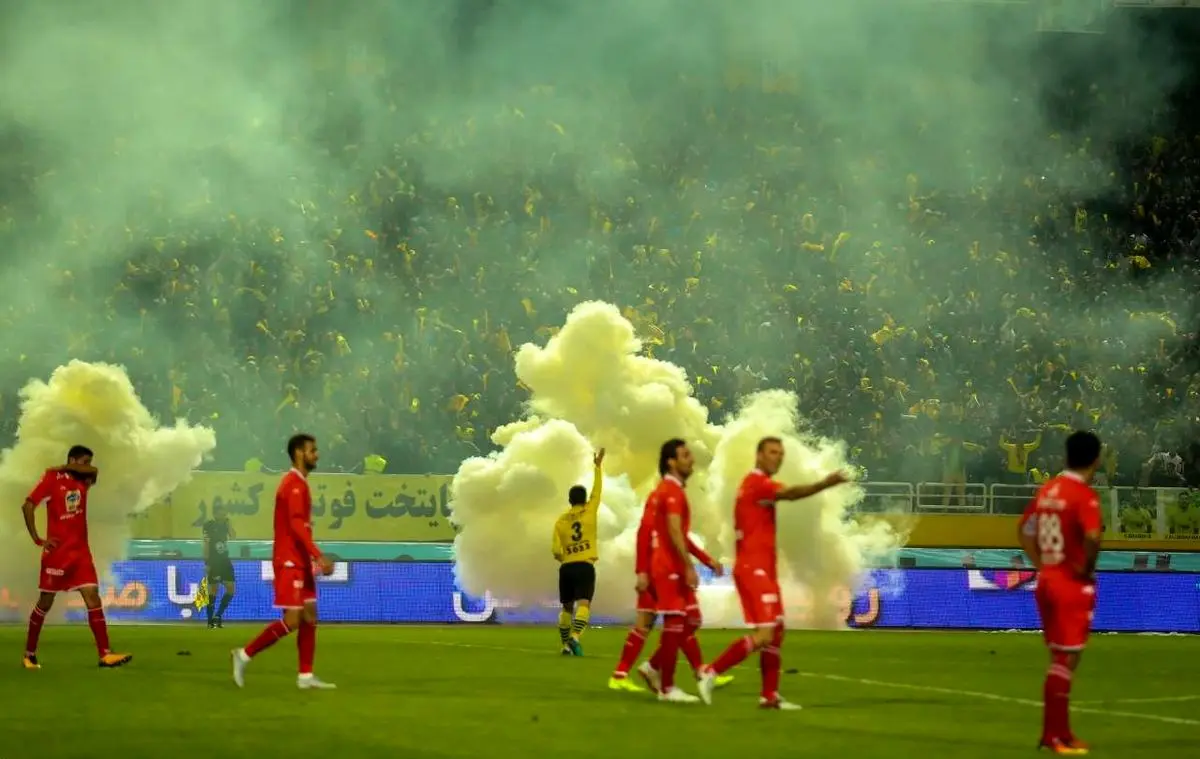 نارنجک‌های نقش‌جهان، سپاهان را نقره‌داغ می‌کند