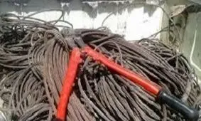 مرگ سارق هنگام سرقت سیم برق