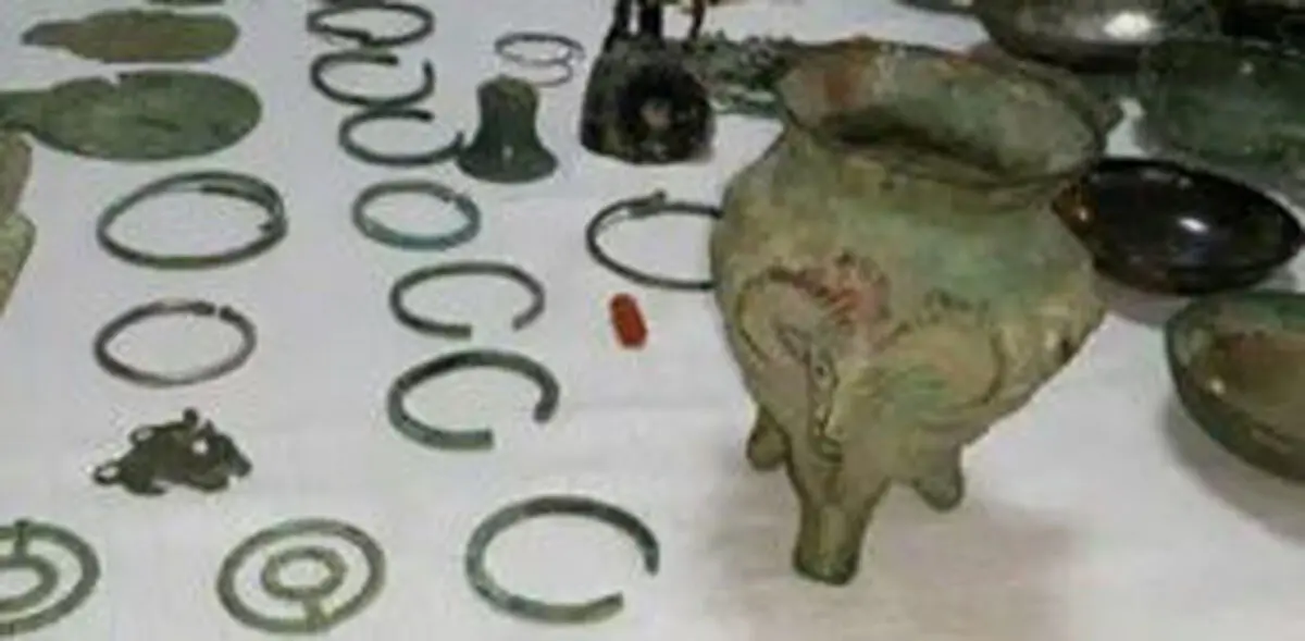 کشف عتیقه جات هزاره اول قبل از میلاد با دستگیری یک قاچاقچی