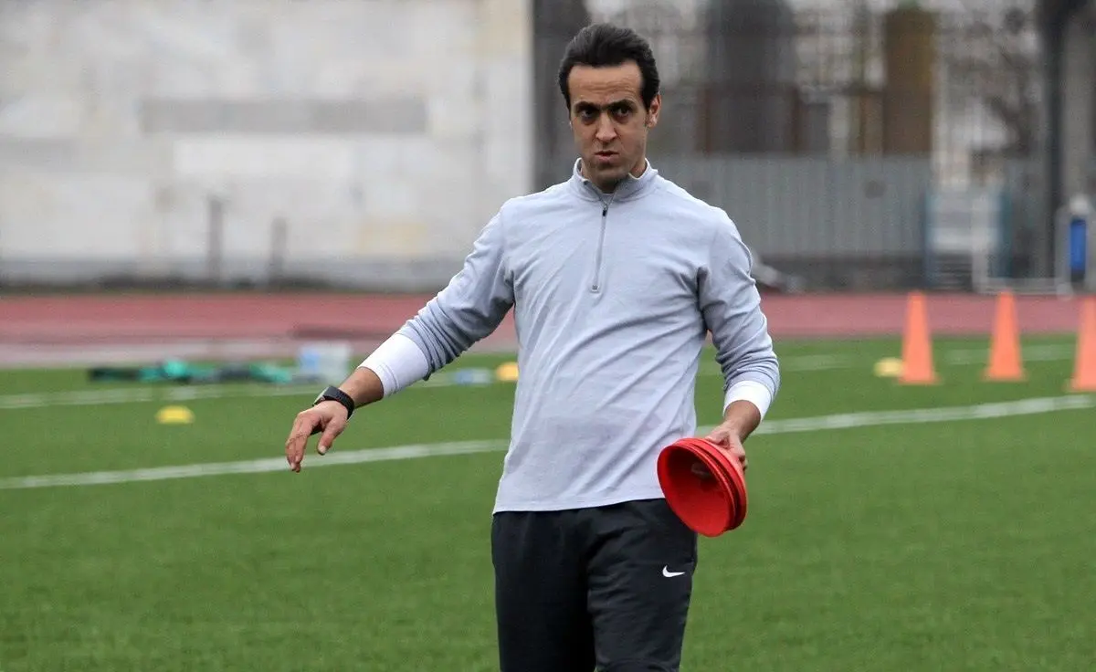 علی آقا محترمانه بروند بهتر است!