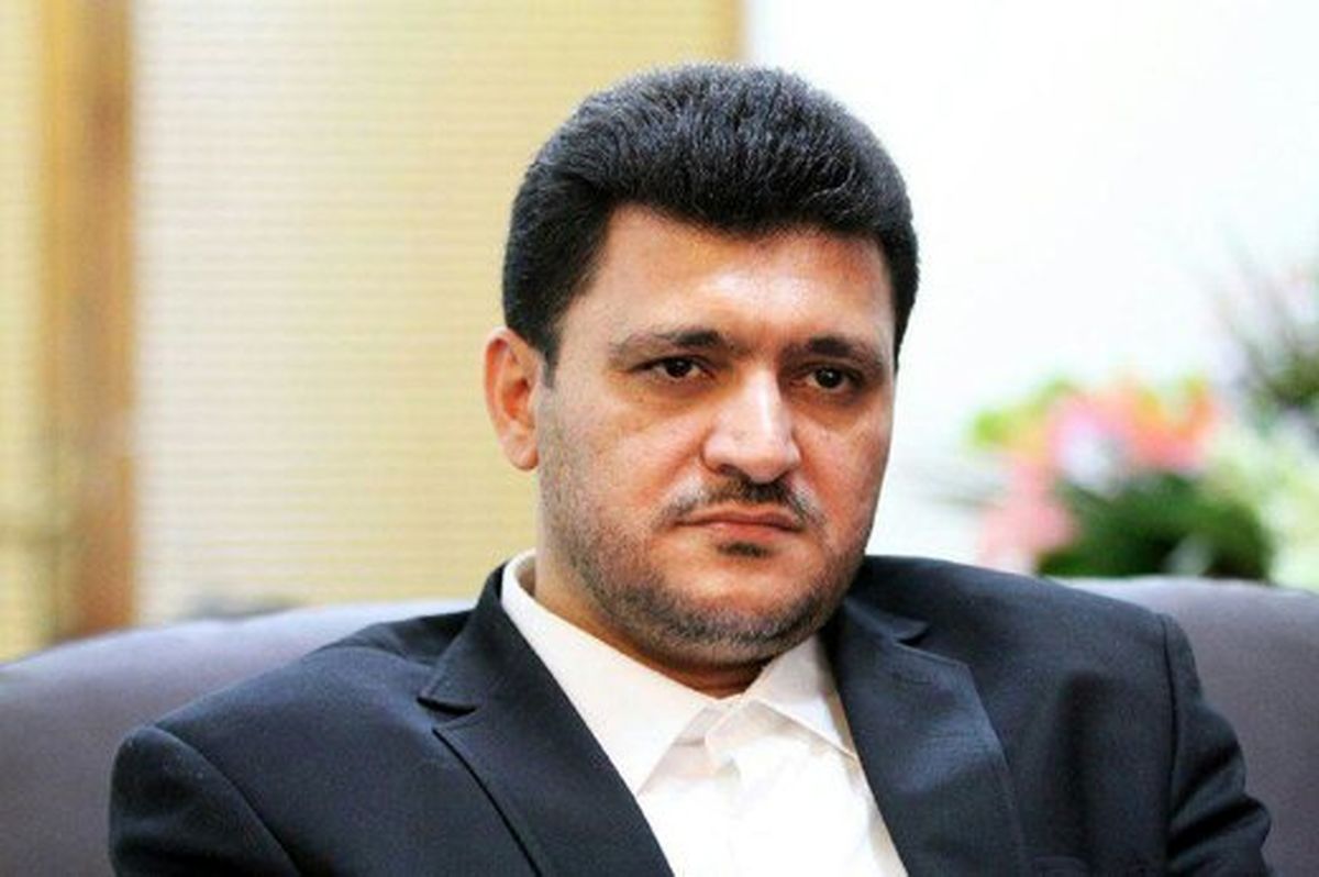 حرف‌های تنها نماینده اصفهان که در استعفای نمایشی حضور ندارد