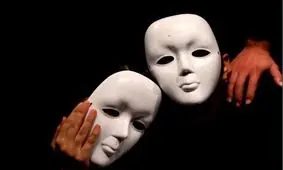 یک کارگردان تئاتر: کمدین‌ها، خانم‌ها را اذیت می‌کنند