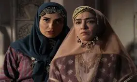 ماجرای نصب بنر تعطیلی خانه طباطبایی‌ها و واکنش تهیه کننده بانوی عمارت