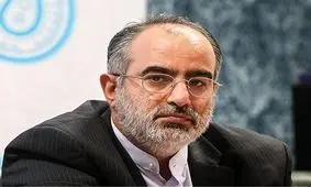 حسام‌الدین آشنا: روحانی باید دنده معکوس بکشد/صریحا از آقای جهانگیری می پرسم اگر شما نمی‌توانید منشی دفترتان را عوض کنید، چرا معاون اول مانده اید؟ /روحانی حلقه ای نزدیک به خودش به اسم حلقه مرکز تحقیقات استراتژیک دارد