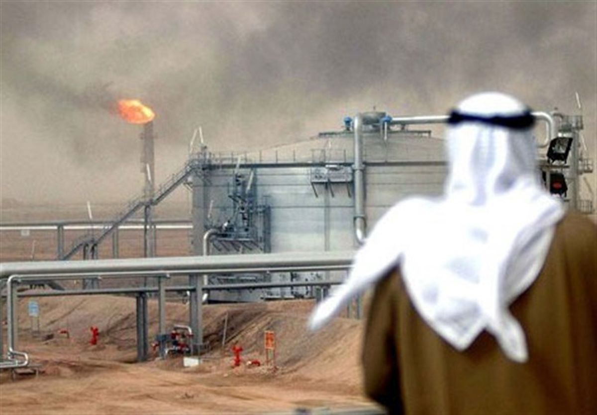 عربستان ۱ میلیون بشکه در روز صادرات نفت خود را کاهش می‌دهد