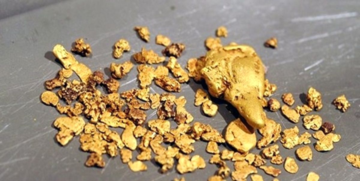 کشف 6 تن سنگ طلای قاچاق در شبستر