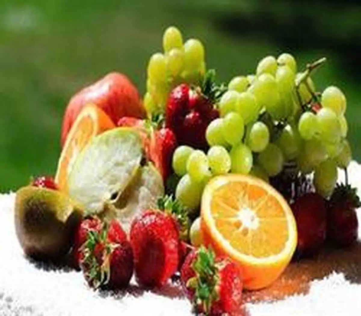 ۴ دلیل برای عدم زیاده روی در مصرف میوه